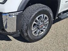 2024 GMC Sierra 3500HD SLT Diesel Premium Pkg Pro Safety - Photo 8
