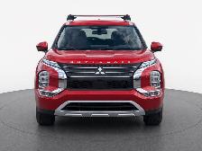 2025 Mitsubishi Outlander Plug-In Hybrid SE ⚡ Eco-Friendly Power - Photo 4
