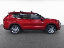 2025 Mitsubishi Outlander Plug-In Hybrid SE ⚡ Eco-Friendly Power - Photo 8