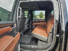 2026 GMC Sierra 3500HD Denali Ultimate Diesel Htd/Cld Lthr - Photo 19
