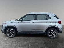 2022 Hyundai Venue Preferred - Photo 2