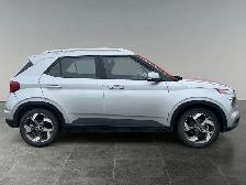 2022 Hyundai Venue Preferred - Photo 8