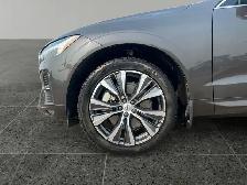 2022 Volvo XC60 Momentum - Photo 11