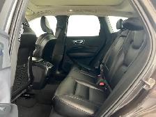 2022 Volvo XC60 Momentum - Photo 14