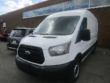 Ford Transit-250 T-250 toit moyen v6 inspette garantie financeme