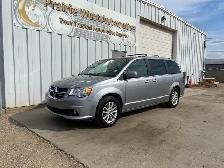 2019 Dodge Grand Caravan SXT | Power Door | Command Start - Photo 9