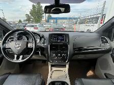 2019 Dodge Grand Caravan SXT | Power Door | Command Start - Photo 15