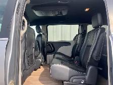 2019 Dodge Grand Caravan SXT | Power Door | Command Start - Photo 18