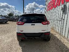 2018 Jeep Cherokee Trailhawk 4WD - Photo 3