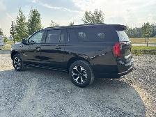 2026 GMC YUKON XL AT4 - - Photo 10