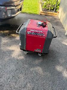 Honda EU 3000is - Photo 3