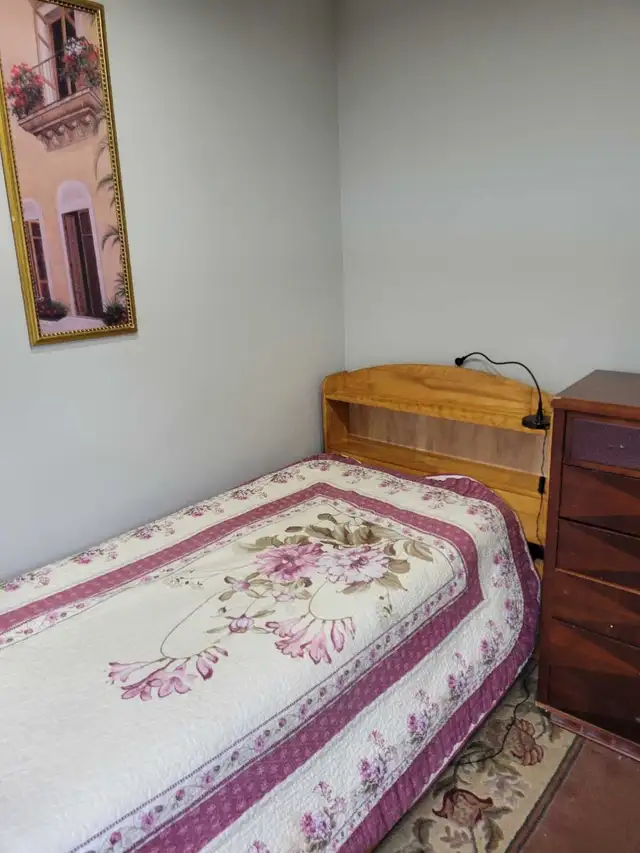 ROOM FOR RENT (FEMALE ONLY)