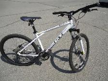 GT – Avalanche 27 Speed, Disk Brakes (Like New)