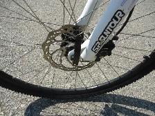 GT – Avalanche 27 Speed, Disk Brakes (Like New) - Photo 3