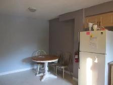 Townhouse to share with two others. Pioneer Drive, Kitchener - Photo 2