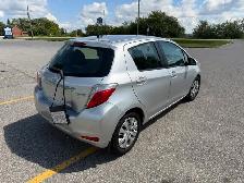 2012 Toyota Yaris ONLY 77,000 km - Photo 6