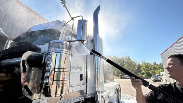 TRUCK CLEANER WANTED