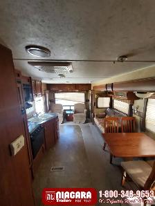 2011 JAYCO EAGLE 298RLS Travel Trailer - Photo 9
