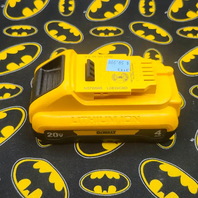 DeWalt DCB240 4.0ah 20V Battery (#3113)