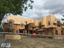 looking for hourly carpenter