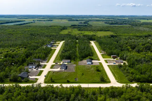 LAKE WINNIPEG BUILDING LOTS