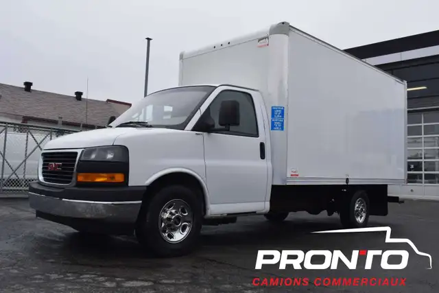 2018 GMC 3500  Cube 14 pieds  6.0L V8