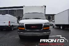 2018 GMC 3500  Cube 14 pieds  6.0L V8 - Photo 2