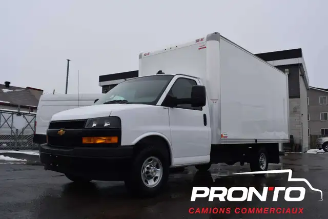 2025 GMC V8 6.6L  14 Pieds  3500  Garantie GM
