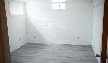 Spacious 2 beds   1 bath basement suite - Photo 6