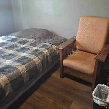 share two bedroom with male Eia ok