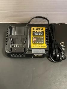 Dewalt Charger DCB1104 Like New