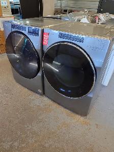 Whirlpool '27' Chrome Shadow Front Load Washer / Dryer Set - Photo 3