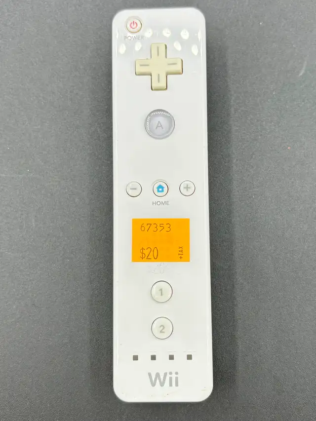 Original White Nintendo Wii Remote ( No Wrist Strap )
