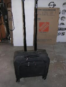 Professional rolling brief case - Photo 2