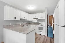 Meticulously maintained 2bdrm bng-style condo w/ full basement! - Photo 6