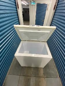 WHITE CHEST FREEZER - Photo 8