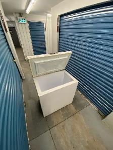 WHITE CHEST FREEZER - Photo 10