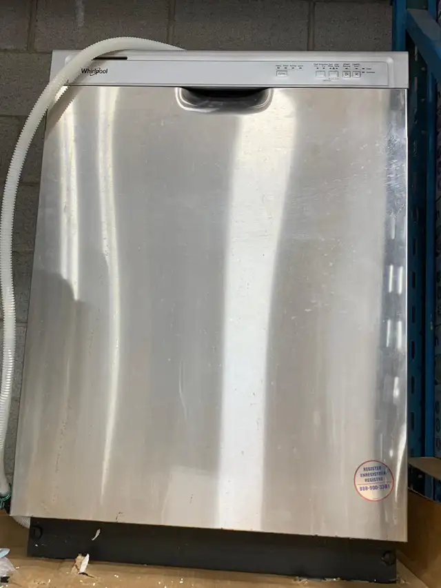 Dishwasher - 24' Whirlpool -  Built-In Front Control - SS