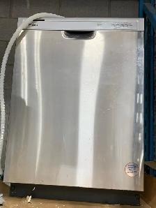 Dishwasher - 24' Whirlpool -  Built-In Front Control - SS