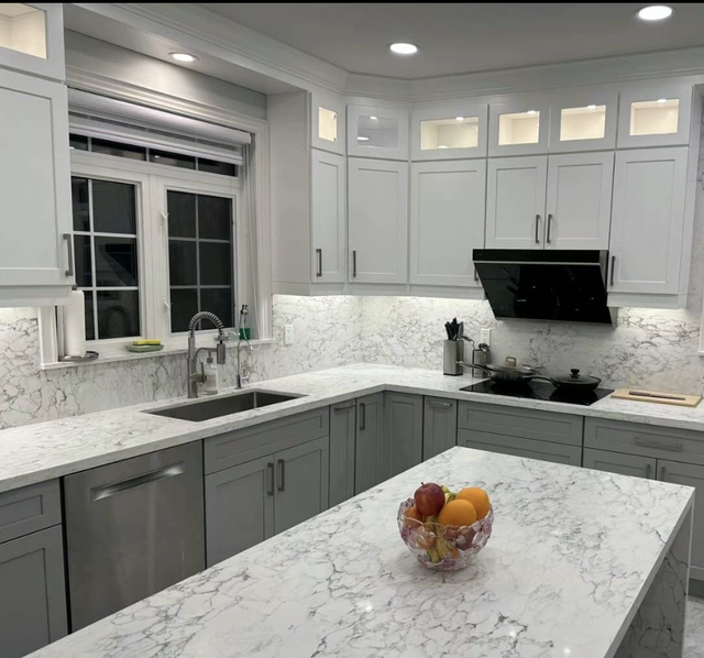 Kitchen and bathroom quartz countertops
