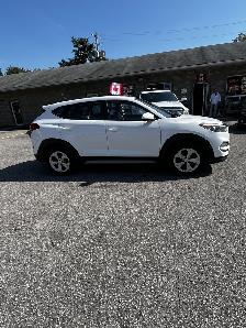 2017 Hyundai TUCSON SE  AWD 74,757 KMS -NEW FACTORY MOTOR FEB/24 - Photo 3
