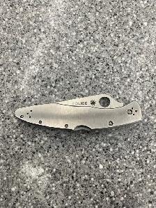 Spyderco Police VG-10 Folding Knife