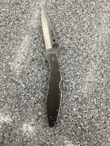 Spyderco Police VG-10 Folding Knife - Photo 2