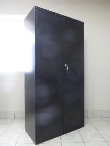Metal Storage Cabinet, Lock and Key
