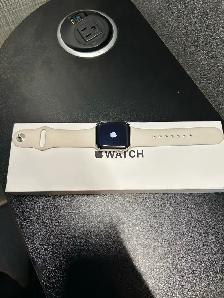 Apple Watch SE - Photo 2