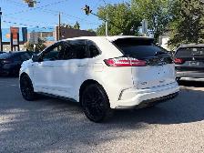 2023 Ford Edge SEL - Photo 3