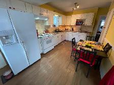 Free house full of furniture. - Photo 2