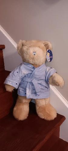 BEAU TOUTOU NEUF POCCINI BEIGE 17'HAUT SON MANTEAU BLEU: $15.00