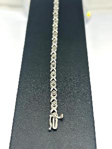 10K Vintage White Gold Diamond "XO" Tennis Bracelet - Photo 2