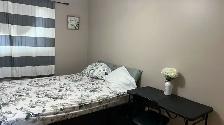 Spacious Room for Rent - Photo 7